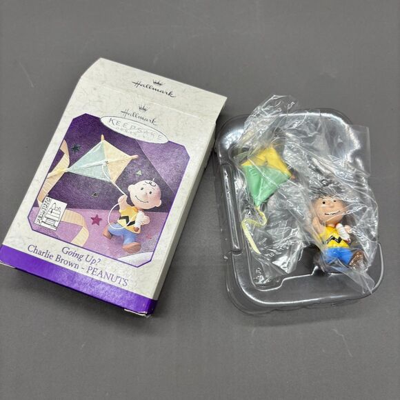 Hallmark Keepsake Ornament 1998 Charlie Brown Going Up Peanuts Kite Flying Xmas - Picture 4 of 8